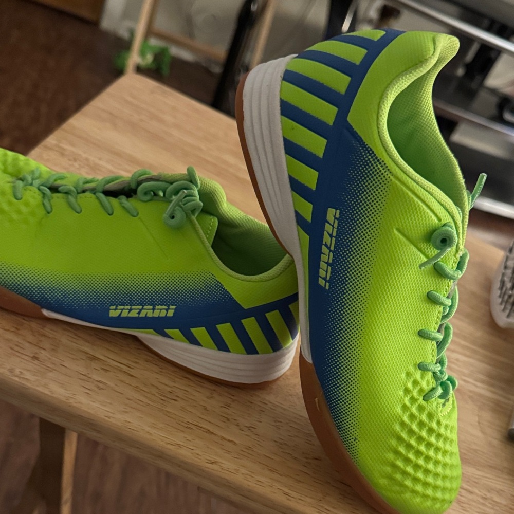 Vizari Santos Kids Indoor Soccer Shoes